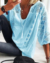 Load image into Gallery viewer, Stitching Lace 3/4 sleeve Blouse